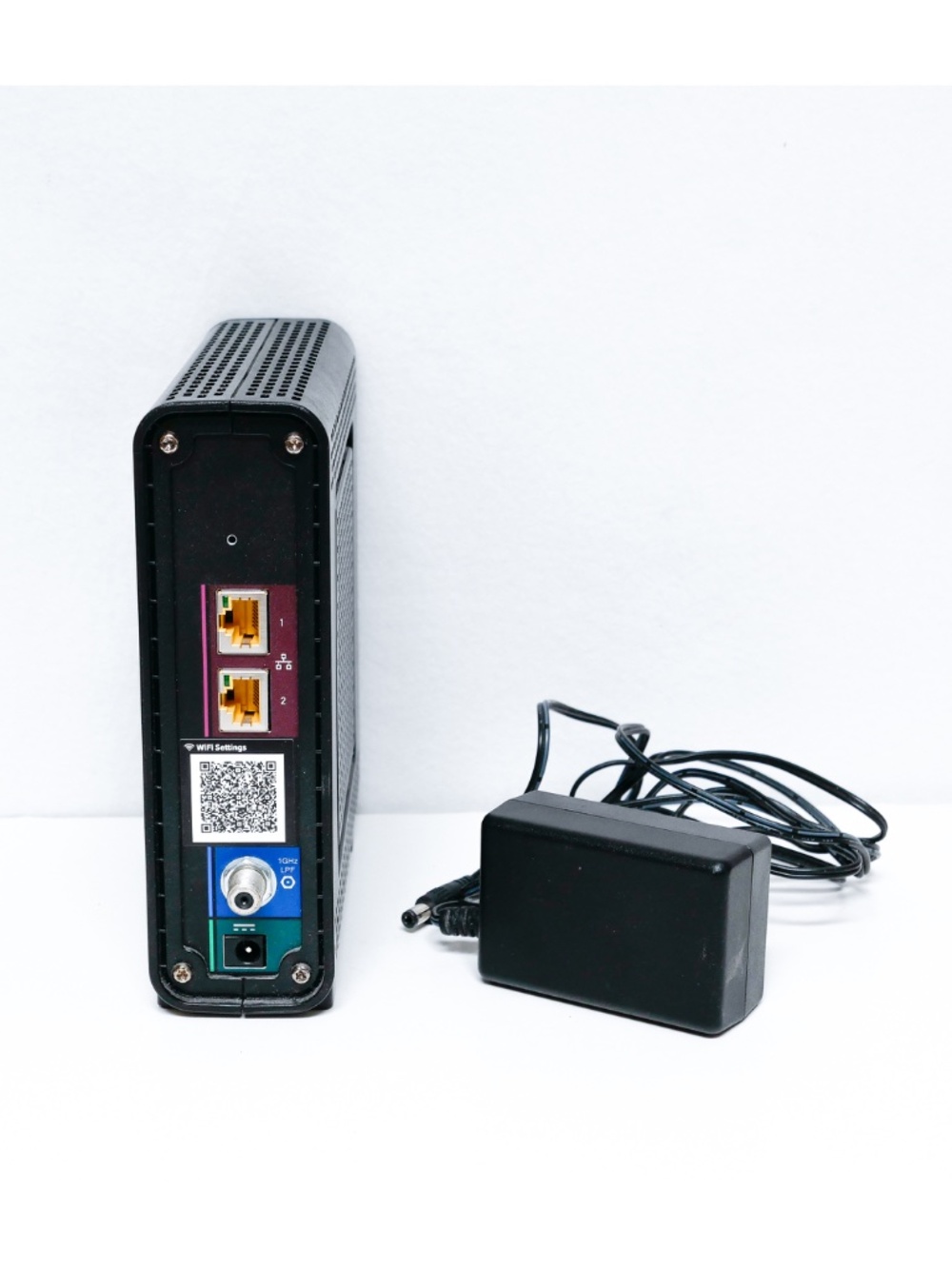 ARRIS (SBG10) - Cable Modem Router - excellent condition - Picture 4 of 5